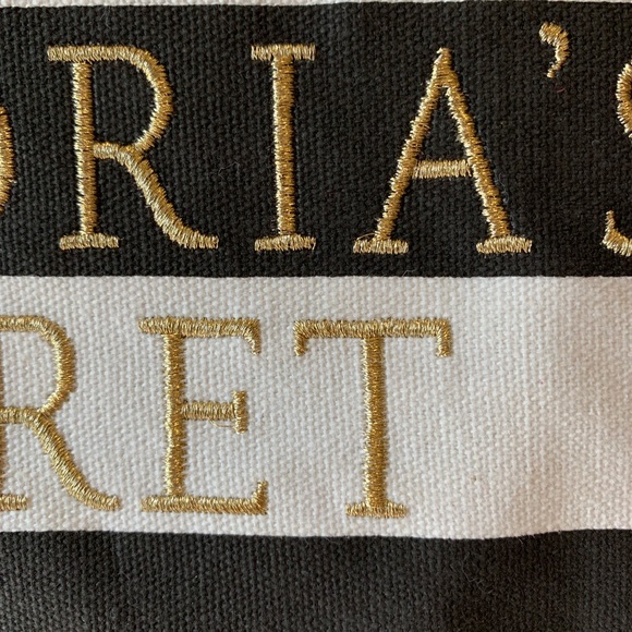 VICTORIA’S SECRET CROSSBODY TOTE BAG! Embroidered Detachable Strap B&W NWT - Picture 5 of 8